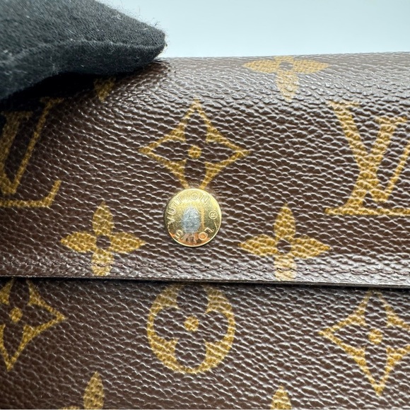 Louis Vuitton Dark Brown Monogram Wallet | Very Good Condition - Picture 5 of 15
